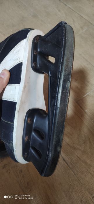 Коньки (Ковзани) 38 р.