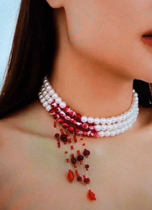 Naszyjnik sztuczne perły z krwią