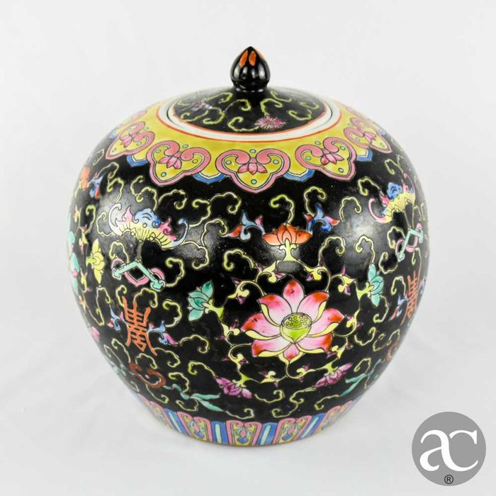 Pote de gengibre, Família Negra, Porcelana da China, República