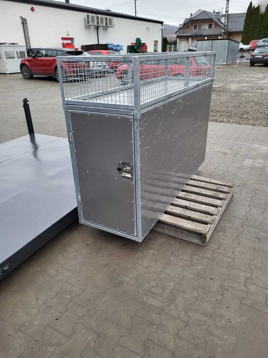 skrzynka narzędziowa zakabinowa - nowa  producent