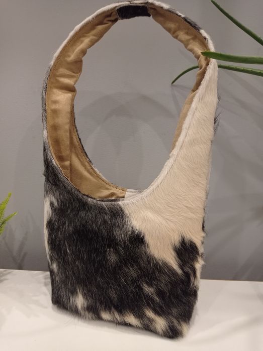 Unikalna torebka damska z naturalnej skóry z długim włosiem. Hand made