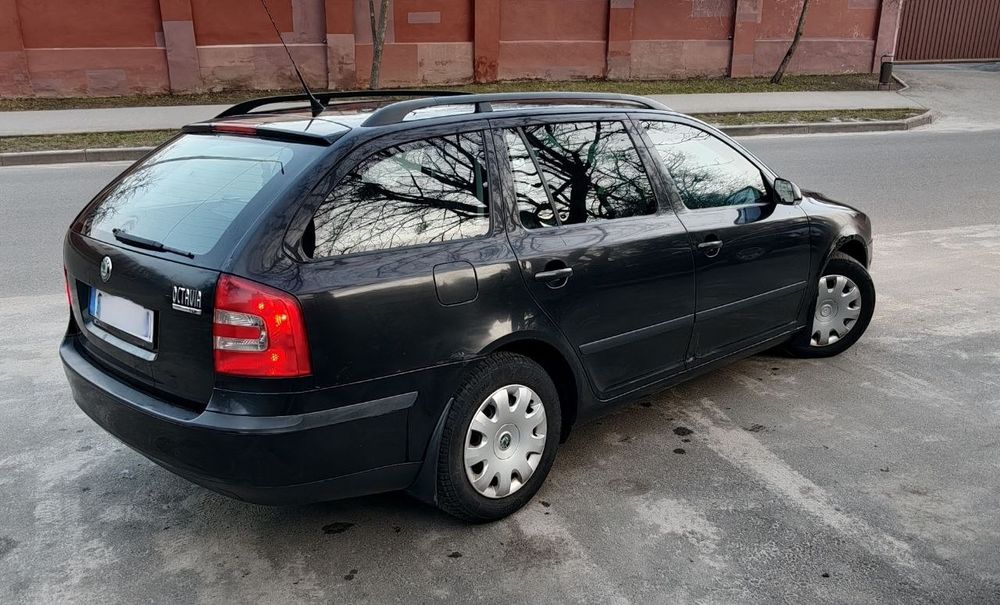 Продам Октавію А5 в Києві