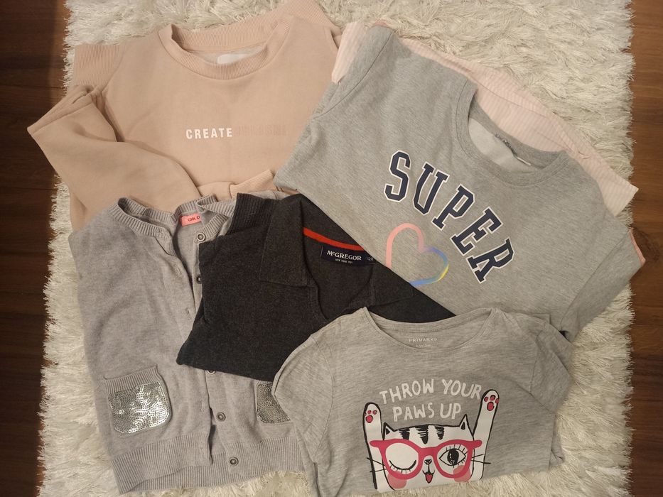 Zestaw ubrań wiosna 128/134, bluzy, spodnie, bluzki, dresy