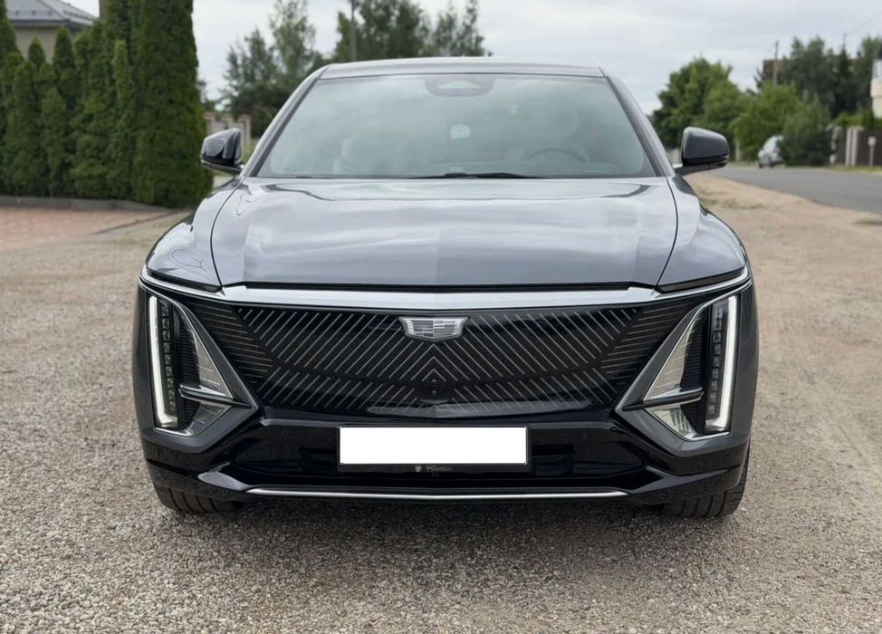 Cadillac Lyriq Luxury • 2023 • 102 кВт·год