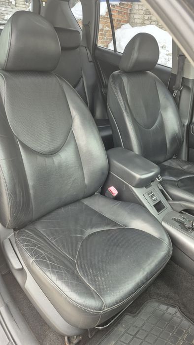 Продам Тоету Рав4 в хорошем состоянии