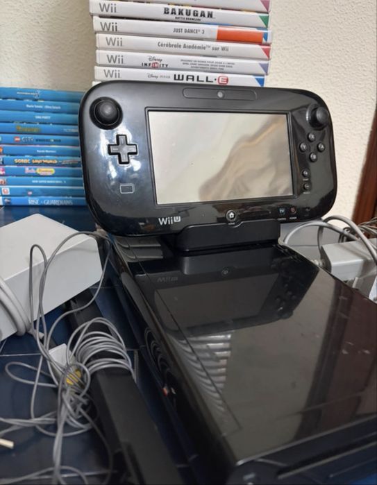 Nintendo Wii U ( ler descricao )