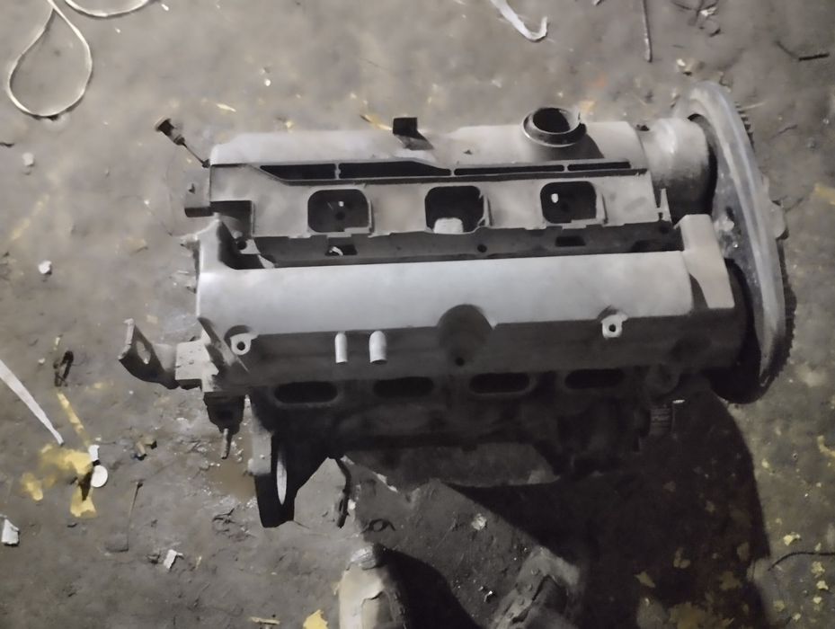 Мотор вектра 1.8