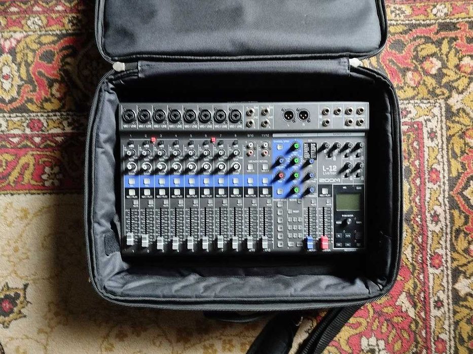 Zoom LiveTrak L-12 – cyfrowy mikser, rejestrator, interfejs audio USB