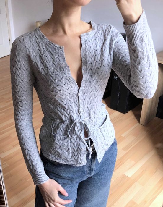 Szary kardigan na guziki z wiązaniem w pasie, z kieszeniami H&M