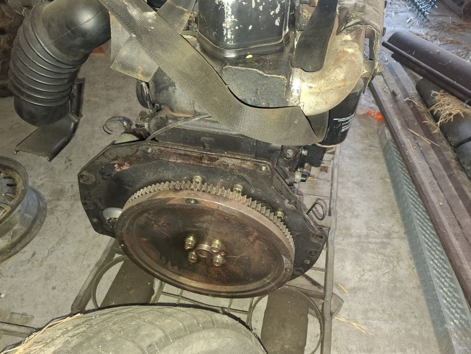 Silnik mitsubishi s4e 4cyl zamiennik perkins 700 rurka przelew