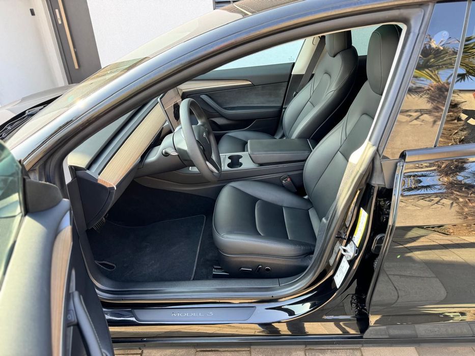 Tesla Model 3 Pojazd na gwarancji JAK NOWY