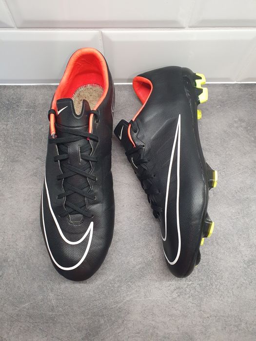 Półprofesjonalne Pro korki Nike Mercurial Veloce II FG 42