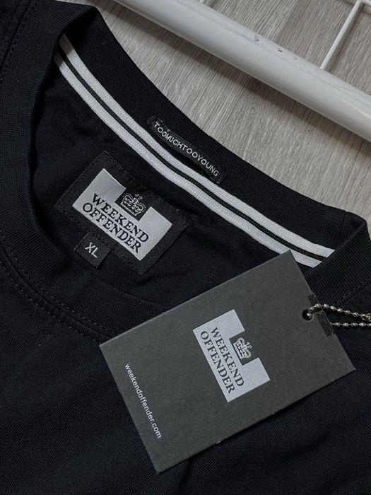 Футболка "Weekend Offender"