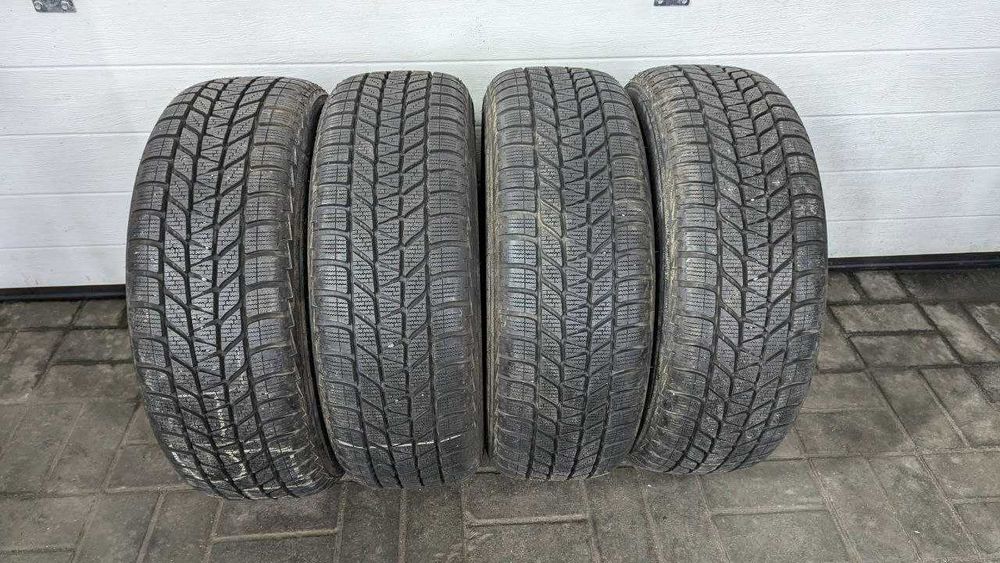 Шини 195/60 R16 89H Bridgestone BLizzak LM-25
