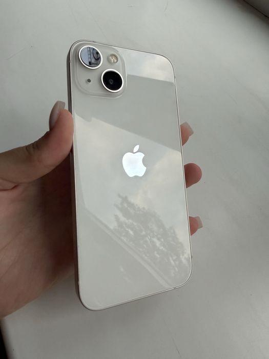 Продам IPhone 13