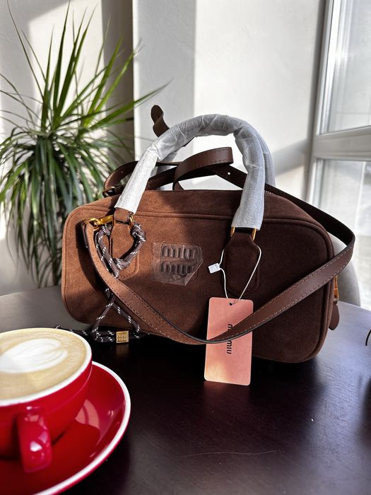 Сумочка коричнева замш міу міу