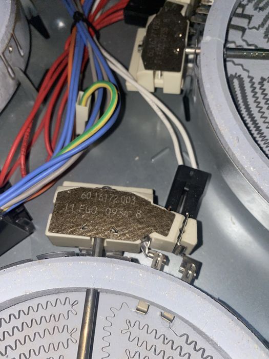 Запчастини до плити Electrolux EHS 60210