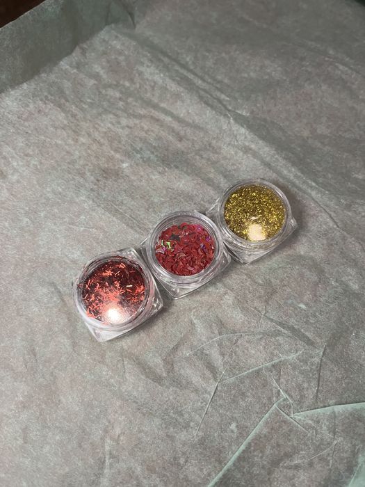 Продам різні штучки для манікюру .