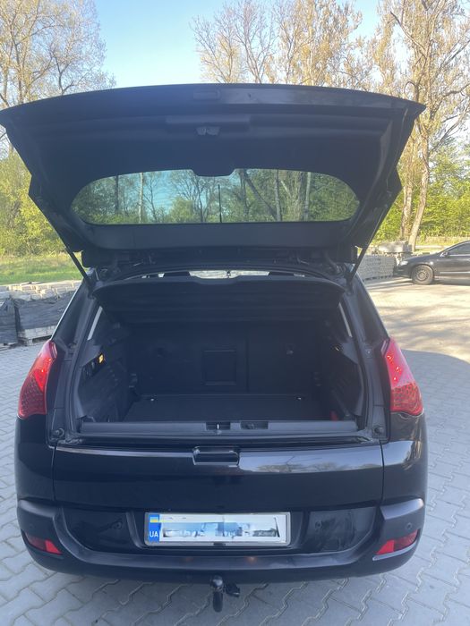 Peugeot 3008 /2010року/2.0дизель/