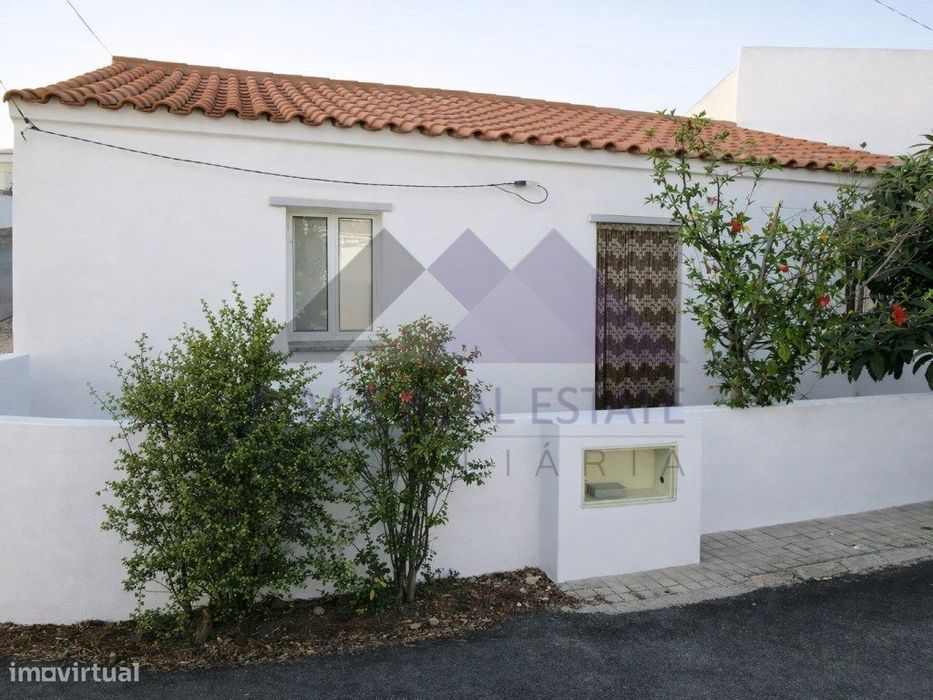 Casa Térrea T2 em Ruína com Terreno | Odeleite