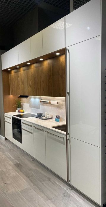 Kuchnia Nolte – wyprzedaż ekspozycji –LUX+ LEGNO z blatem kamiennym