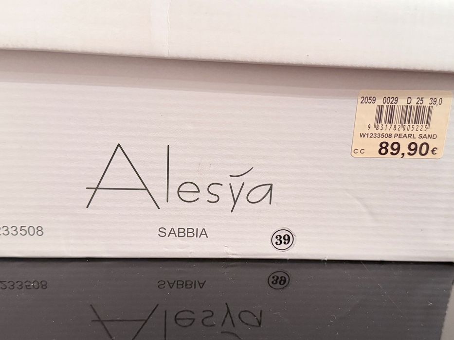 Італійські жіночі чоботи. 39 розмір. Ношені