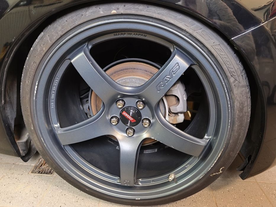 Kute felgi 19 Rays Gran Lights 57 CR z oponami Falken