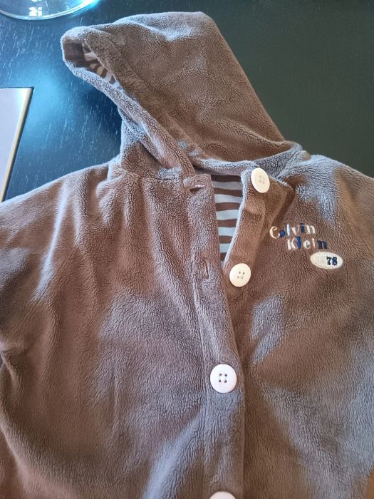 Macacao de bebé Calvin klein 6-9 meses