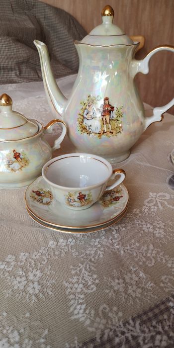 Фарфоровый кофейный сервиз Мадонна Jugoporcelan