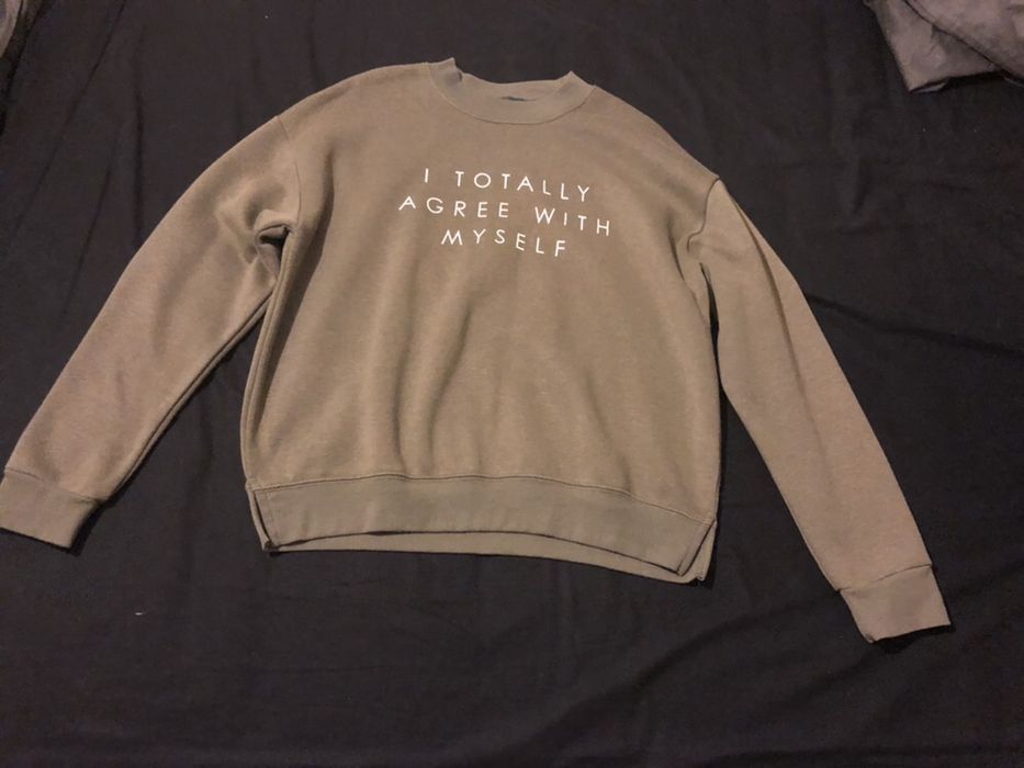 Turtlenecks at 6€ each, two for 10€64584760740097122