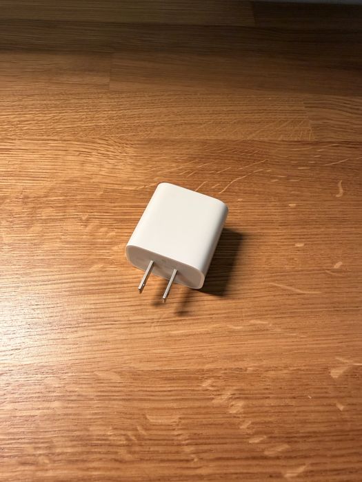 Адаптер живлення Apple 20w оригінал США