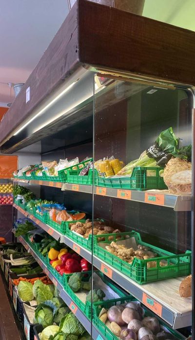 Mural de frio e caixa de saida em óptimo estado