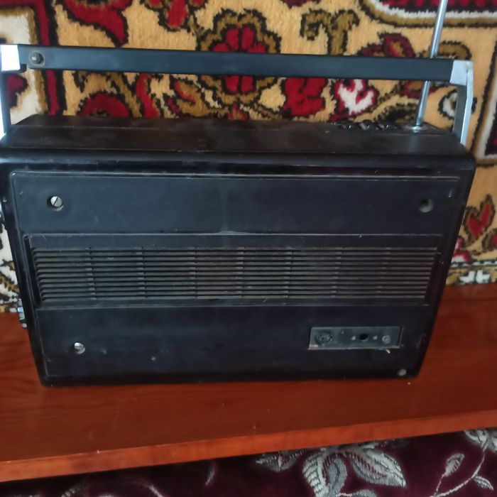 Радиоприемник VEF SPIDOLA 232