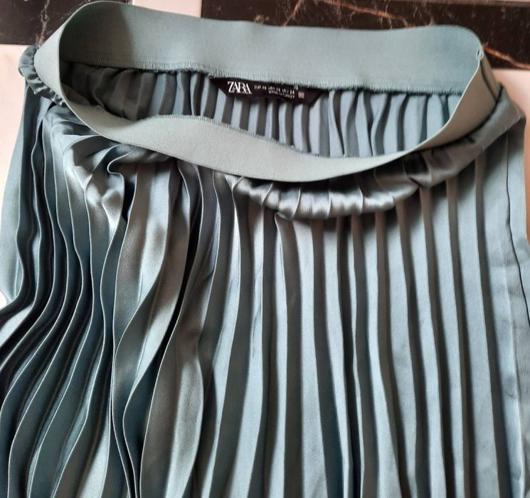 Спідниця міді.ZARA.