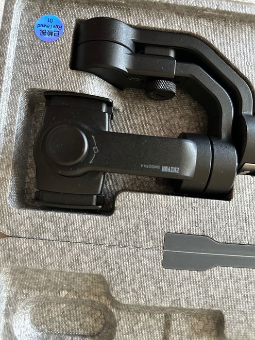 Стабілізатор Zhiyun smooth 4 в ідеальному стані