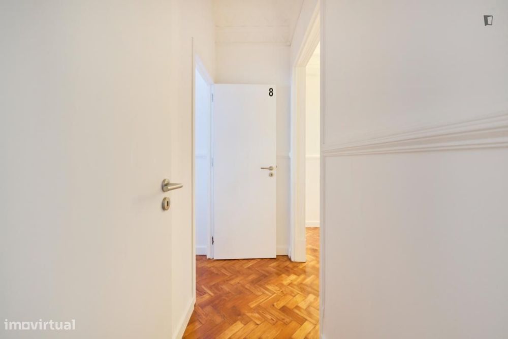 Quarto - localizado em Rato Lisbon