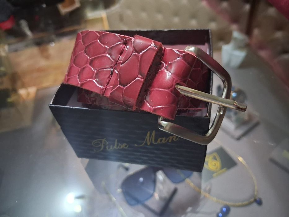 Sapatos em pele+pulseira+cinto