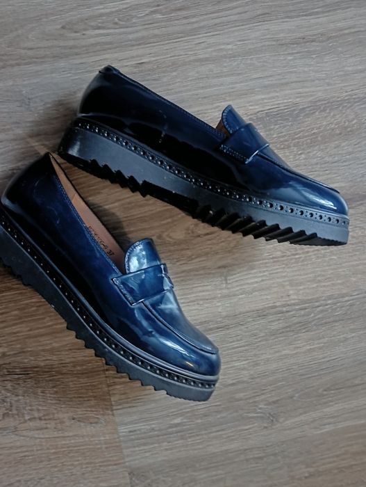 Продам туфлі розмір 37