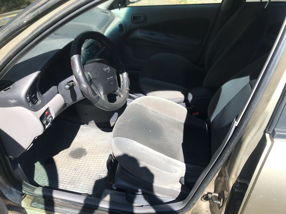 Nissan almera 1.8