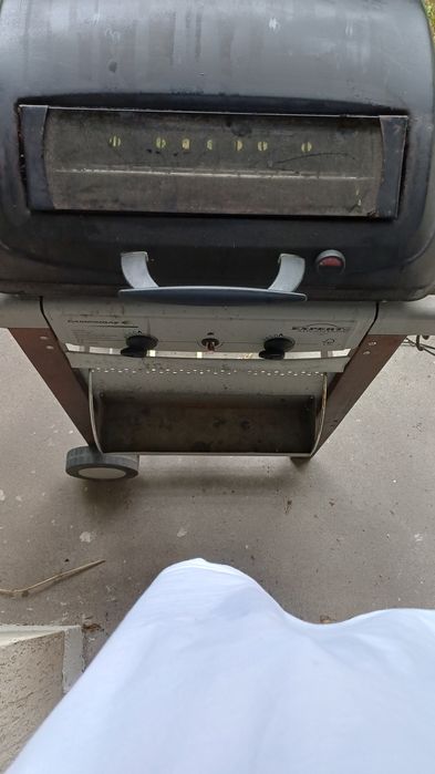 Grill gazowy na kamienie lawinowe