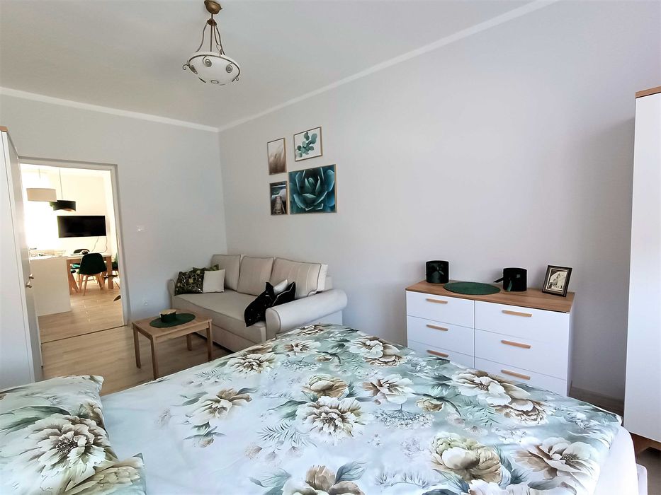 Centrum ul. Opolska  - apartament z balkonem, 2 sypialnie  1-6 osób