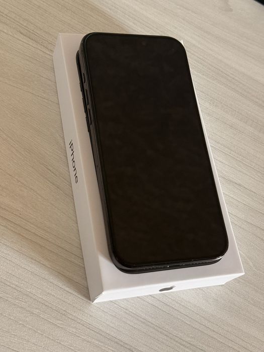 Apple iPhone 16 Pro Max 256Gb Black Titanium Neverlock
