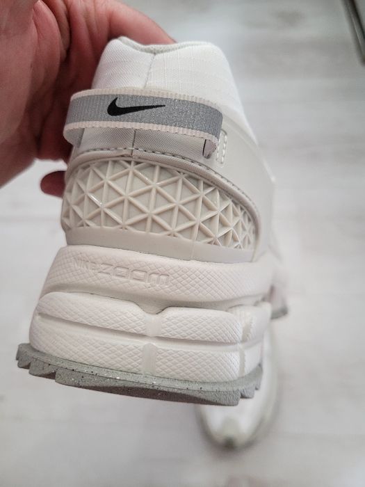 Кроссовки NIKE Zoom VOMERO ROAM нові original