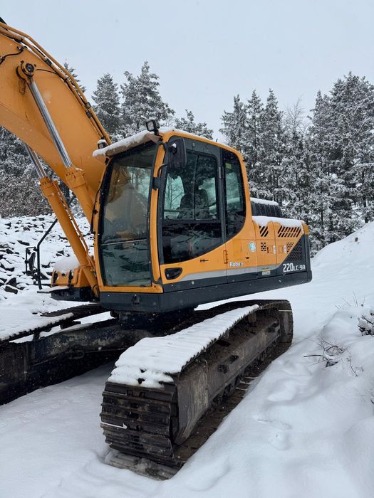 Екскаватор Hyundai Robex 220  2014 5900мг 22тон  JCB JS22O VOLVO EC220