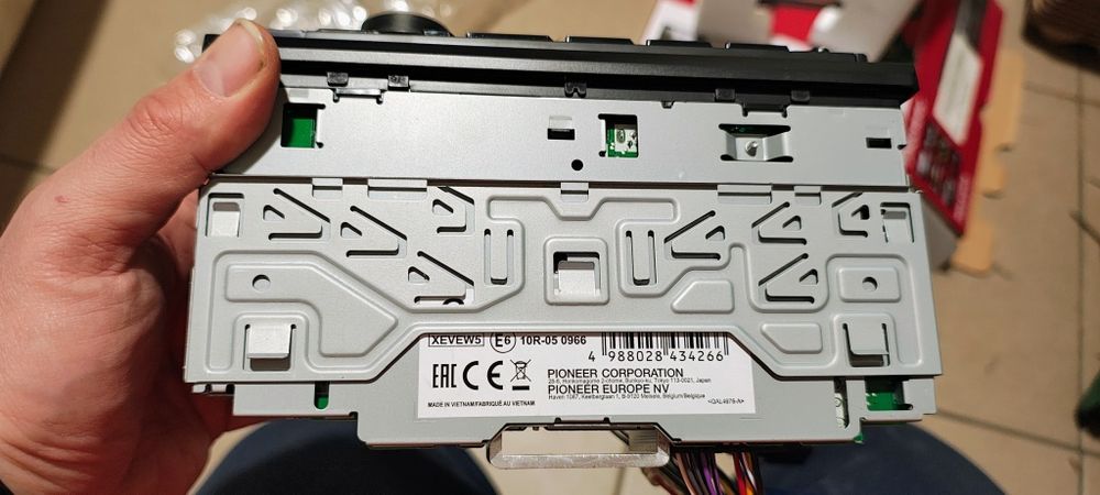 Radio Pioneer MVH-S120UB