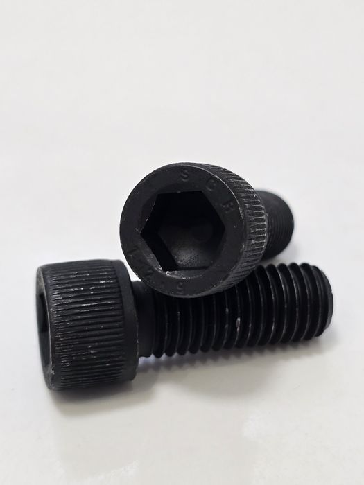 Болт м12*30,  гвинт, ліва різьба