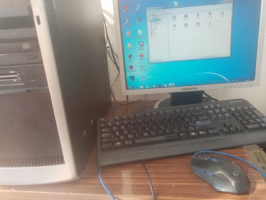 Komputer stacjonarny PC retro