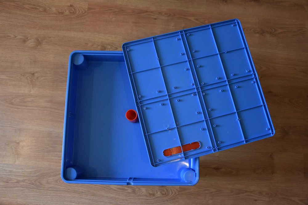 Stolik i dwa krzesełka niebieskie dla dzieci a'la IKEA Mamut