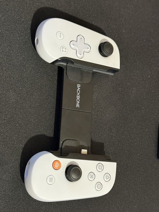 Backbone controller lightining