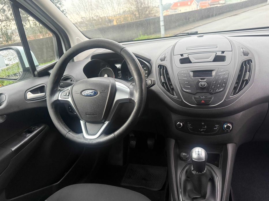 Ford Transit Courier Ano 2016